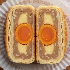 Banh pia Teochew mooncake